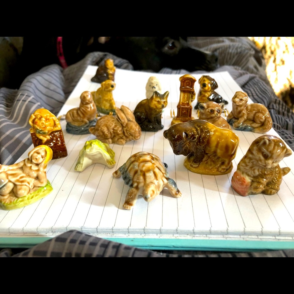 Red Rose/Wade figurines